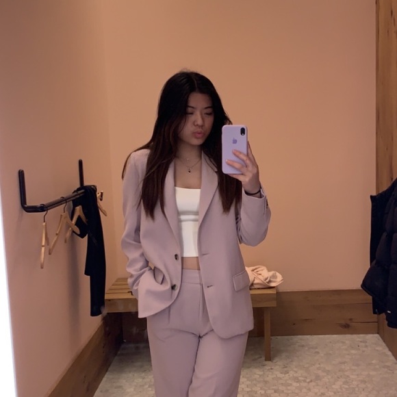 Meet your Posher, Karen - Picture 1 of 1